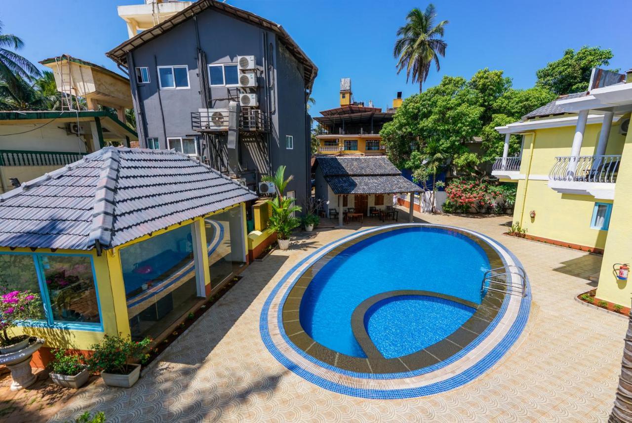 Shelsta Beach Resort Калангут Экстерьер фото