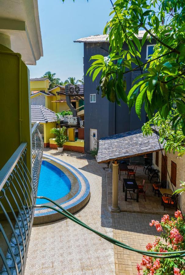 Shelsta Beach Resort Калангут Экстерьер фото