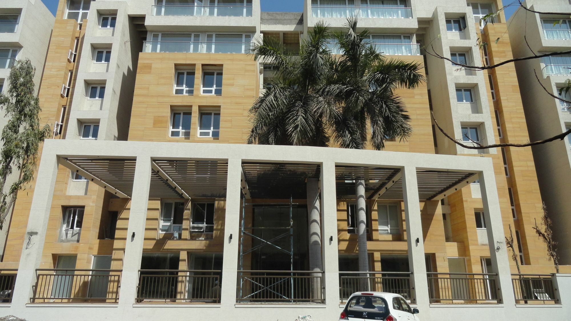 Shelsta Beach Resort Калангут Экстерьер фото